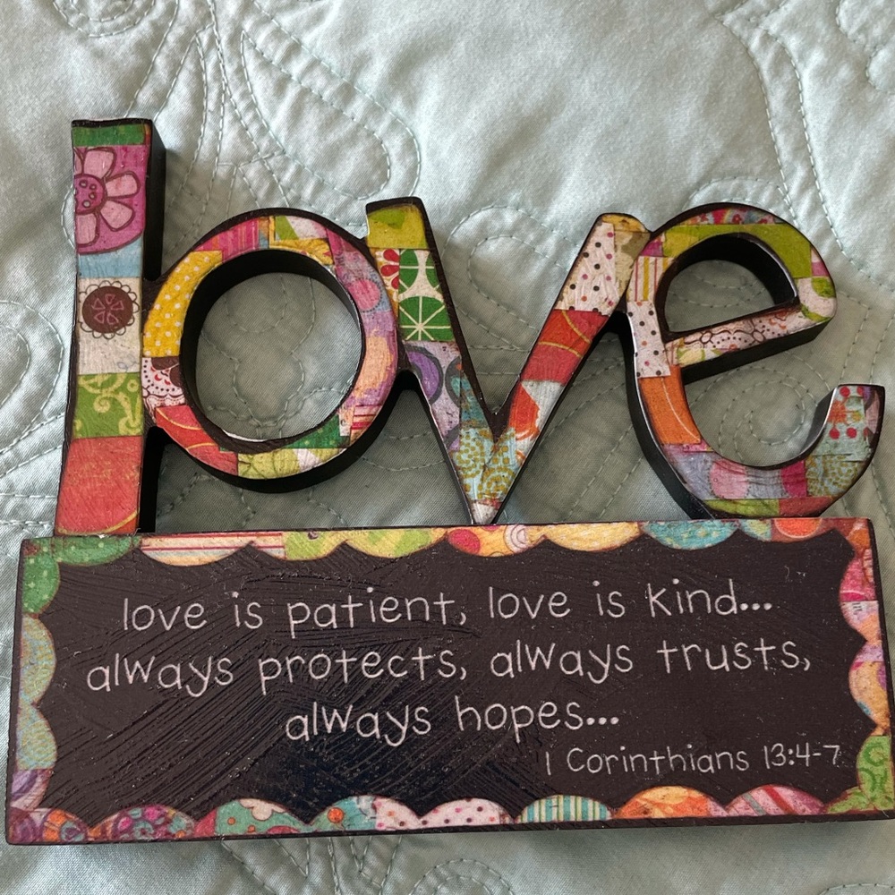 Love Corinthians Decor